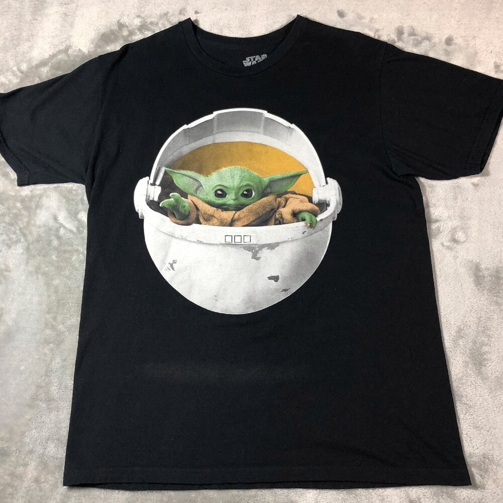 Star Wars The Mandalorian Baby Yoda Grogu T Shirt Men Size Medium Rare